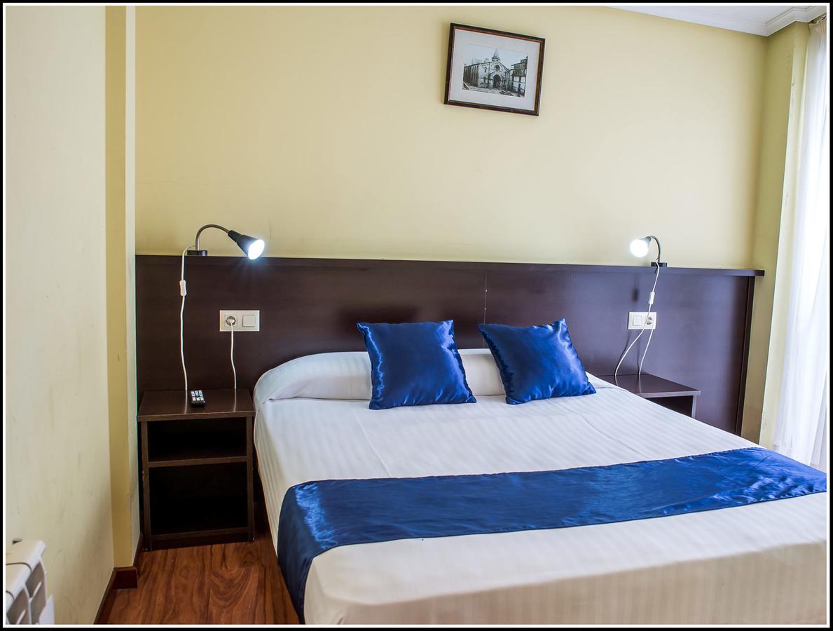 Hostal Hotil Coruna Centro Hotel Ла Коруня Екстериор снимка